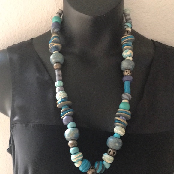 Jewelry 31 Blue And White Bead Necklace Poshmark